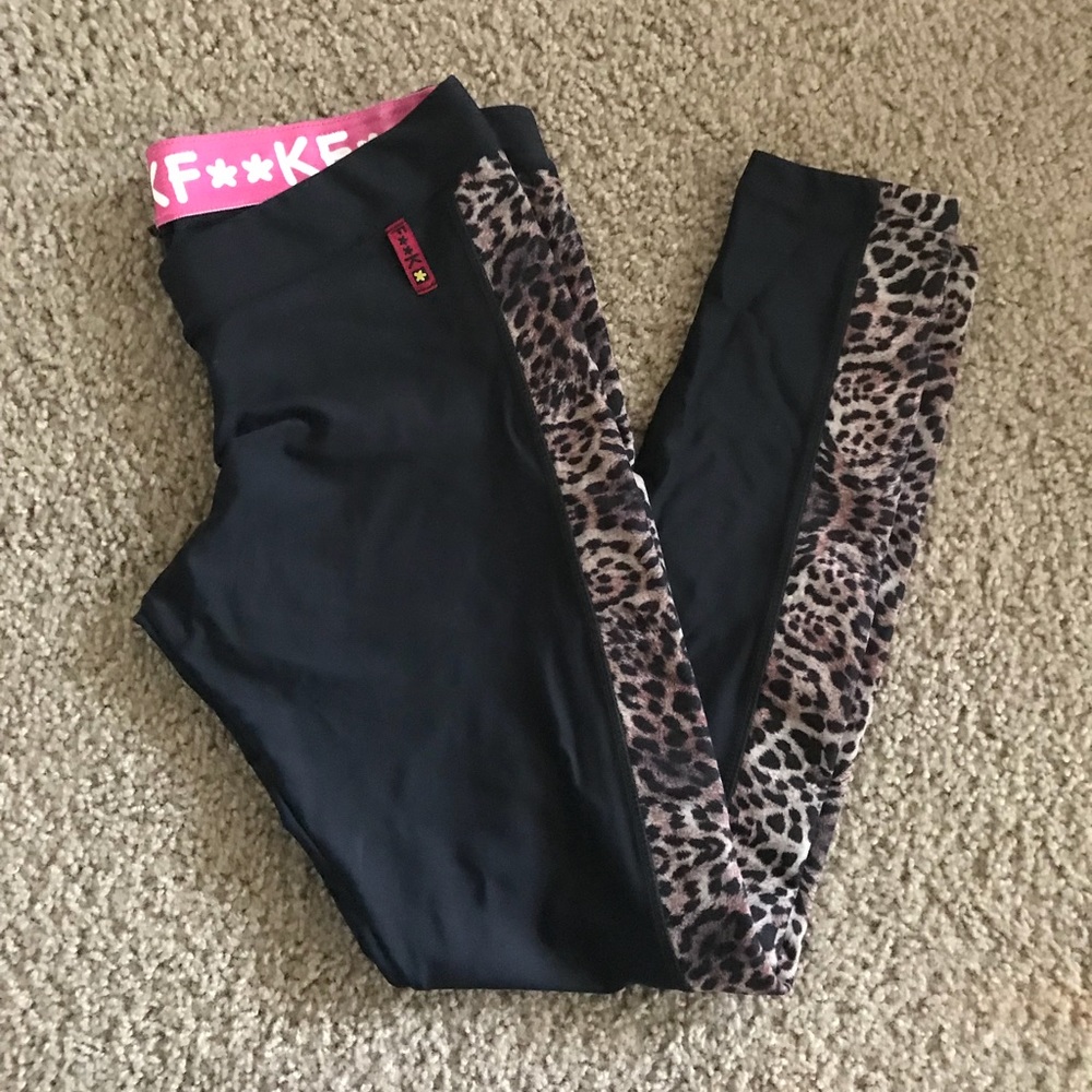 Black leggings